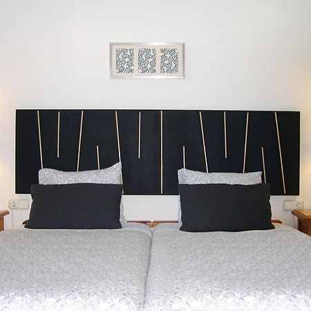 Apartamentos Turisticos La Mundial Малага Экстерьер фото