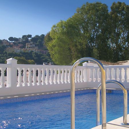 Apartamentos Turisticos La Mundial Малага Экстерьер фото