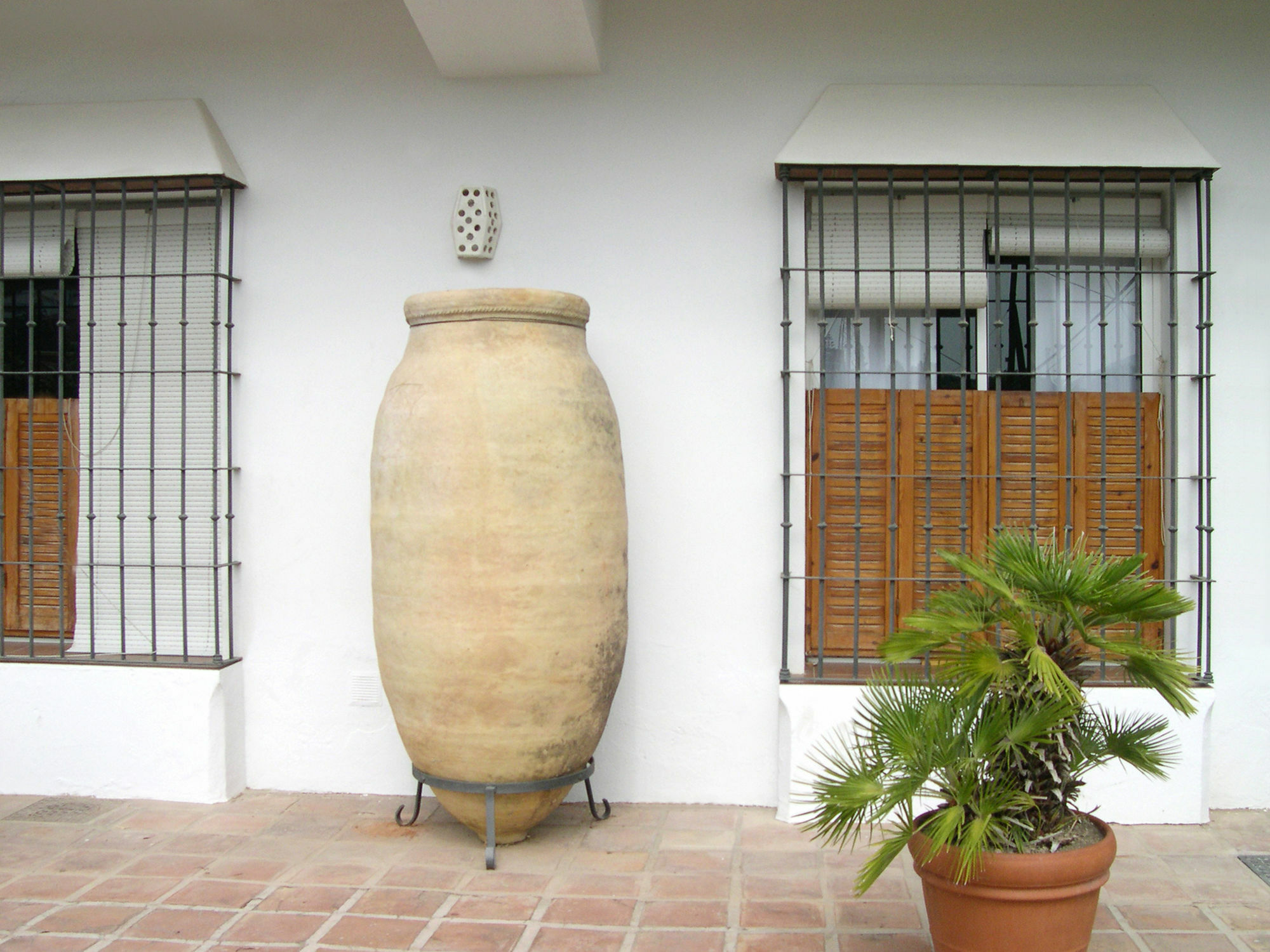 Apartamentos Turisticos La Mundial Малага Экстерьер фото
