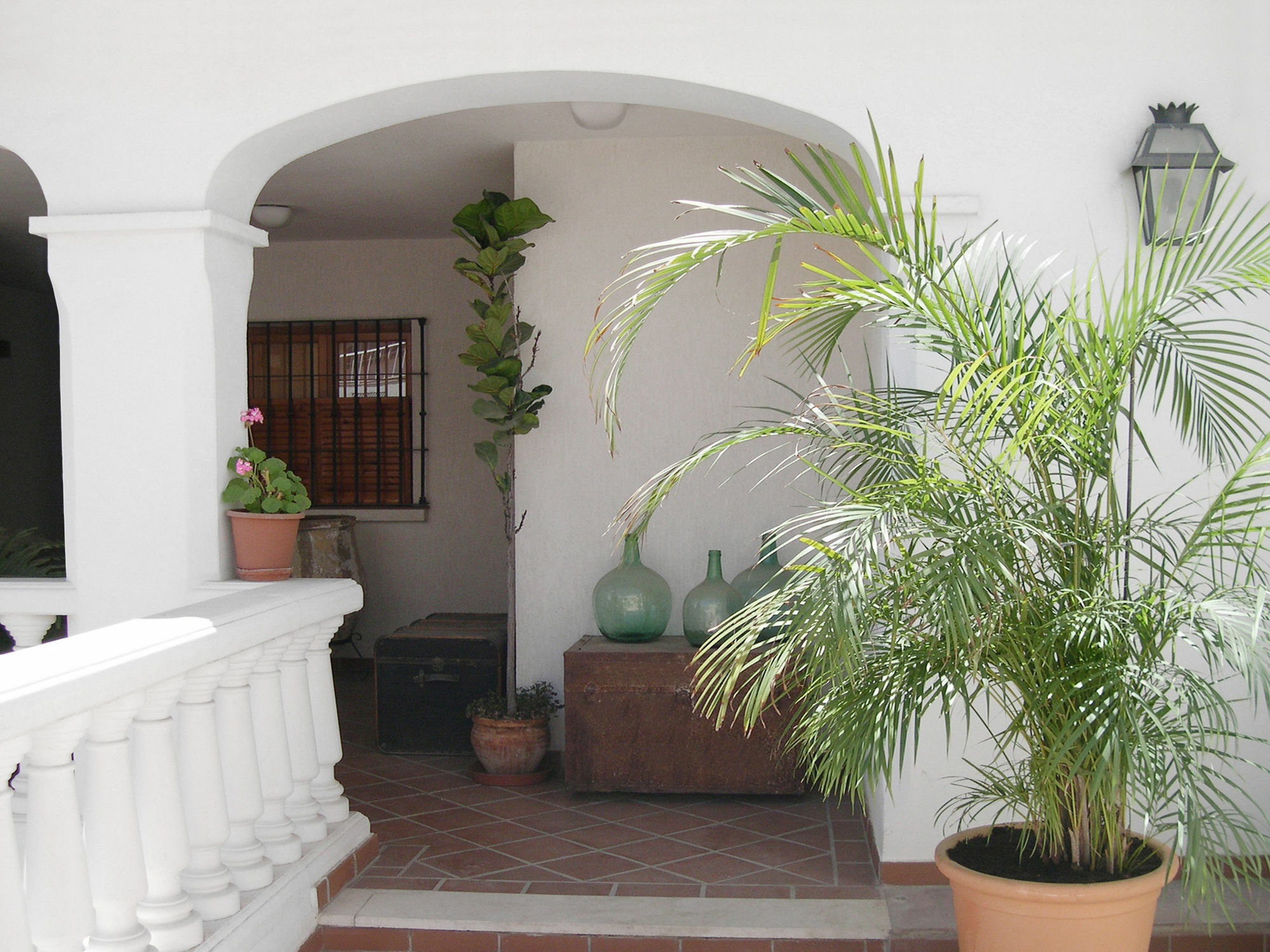 Apartamentos Turisticos La Mundial Малага Экстерьер фото